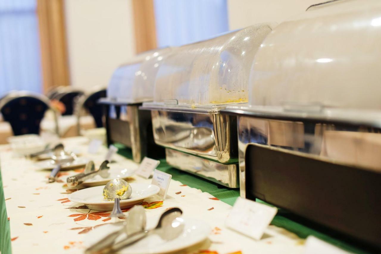 Hotel Patriot Vranov nad Toplou Ngoại thất bức ảnh